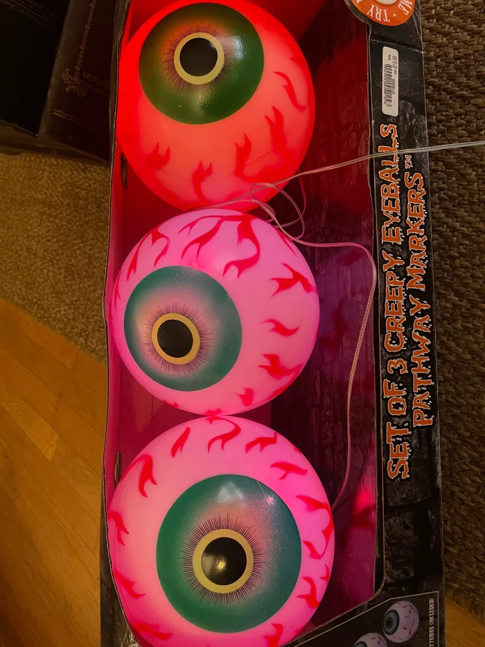 Retired spirit Halloween Jumbo The Scary Eyeball LED lights